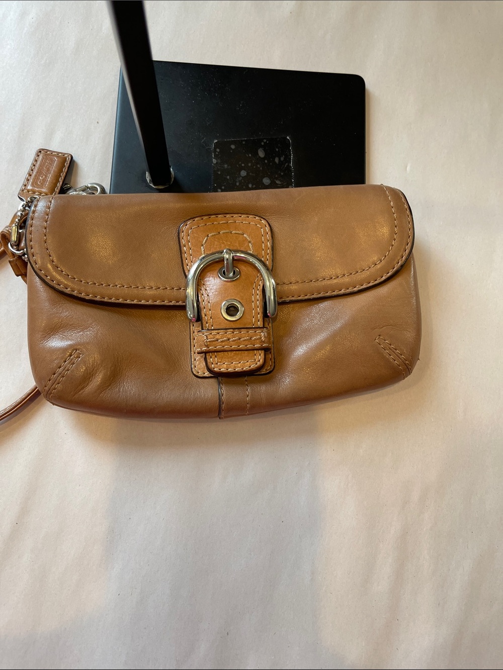 Coach Brown Leather Soho Buckle Wristlet Pouch Handbag Silver Hardware